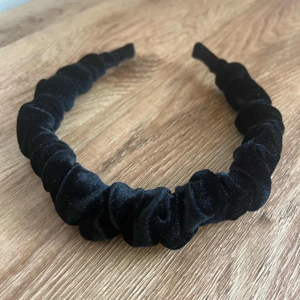 1pc Velvet Ruched Headband‎ Trendy Scrunchies Women Hair